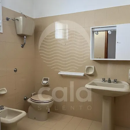 Robinia - A 50m By Cala Salento *