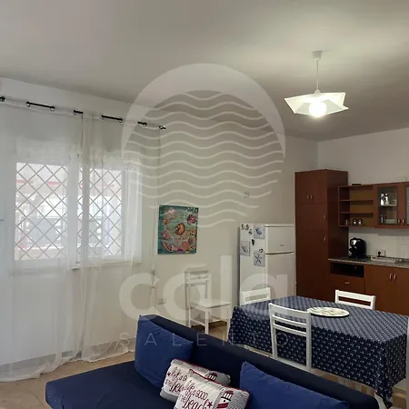 Robinia - A 50m By Cala Salento